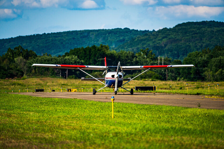 Mutane huɗu sun tsira daga hatsarin jirgi a jihar Imo