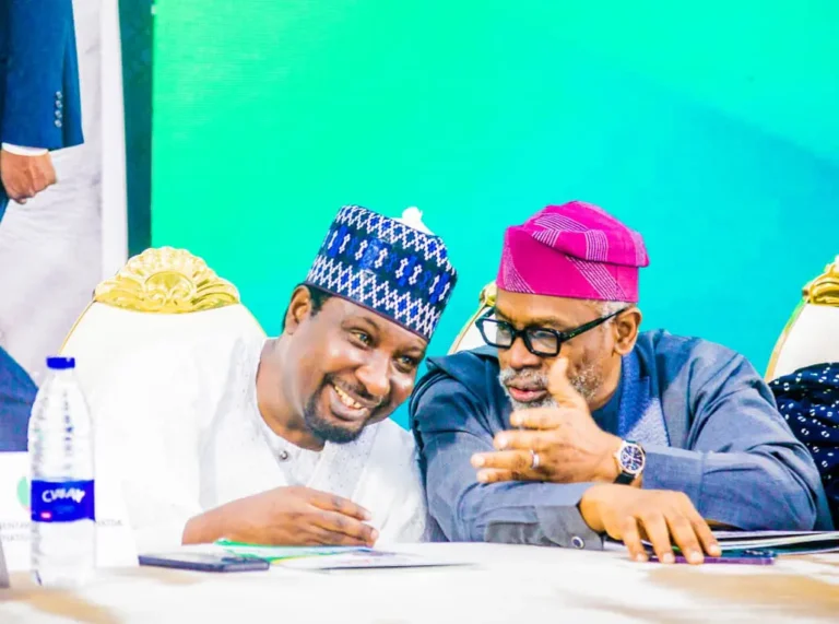 Wasu tsoffin ‘yan majalisa da masu ci sun bukaci tsarin karba-karba a mulkin Nijeriya