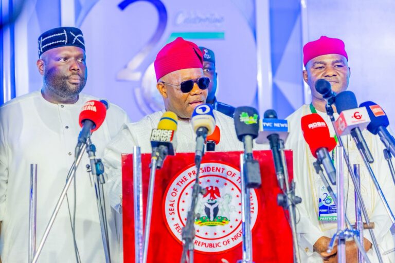 Akpabio ya caccaki masu sukar aikin gyaran Dokar Zaɓe da majalisar dattawa ke yi